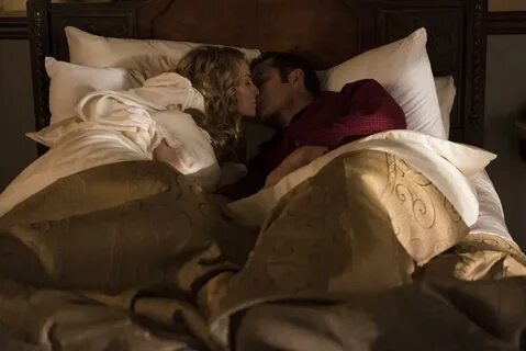 Helene Joy resimleri - Fotograf Helene Joy, Yannick Bisson -