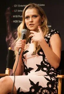 More Pics of Teresa Palmer Smoky Eyes (28 of 48) - Smoky Eye