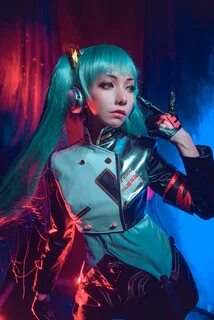 Hatsune Miku-Unhappy Refrain-Shan - Hentai Cosplay