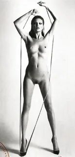 Kate Moss (Nue) - 31 Pics