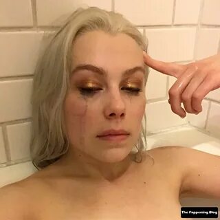 Phoebe Bridgers Nude Collection (21 Photos) #TheFappening