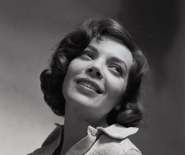 Young Barbara Bain Black and white portraits, Portrait photo