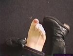 Shirley Manson Feet (31 photos) - celebrity-feet.com