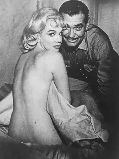 Marilyn Monroe and Clark Gable - The Misfits, 1961: chitatel