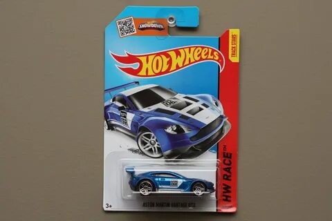 Hot Wheels 2015 HW Race Aston Martin Vantage GT3 (blue) (SEE