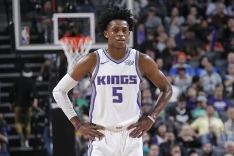 De'Aaron Fox Gifts High School Team New Kobes Sole Collector