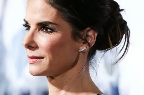 Sandra Bullock 13 DreamPirates