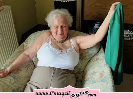 Granny undressing and waiting on grandpa - OmaGeil Granny Bl