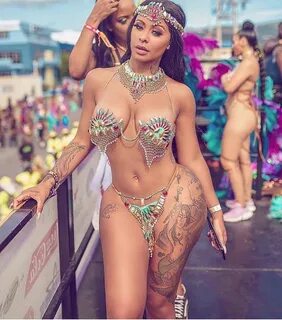 Comment and repost 💋 drop the 🇯 🇲 flag Alexis Skyy in 2019