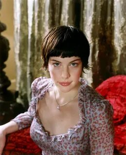 Liv Tyler Liv tyler, Short hair styles, Hair styles