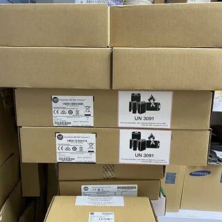 Новый Запечатанный Allen Bradley Panelview 800 4-дюймовый Те