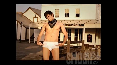 April Fools Sexy Anthony (from SMOSH)O_O - YouTube