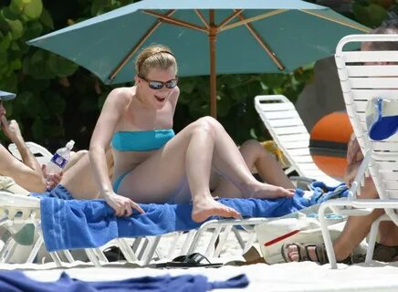 Jane Danson In Bikini On Barbados In 2003 - Celebzz - Celebz