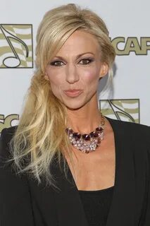 Picture of Debbie Gibson