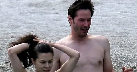 Keanu Reeves and his ex girlfriend China Chow topless swimmi