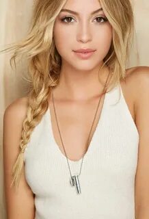 Half United The Classic Necklace Blonde brown eyes, Blonde h