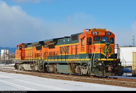 RailPictures.Net Photo: BNSF 570 BNSF Railway GE B40-8 (Dash