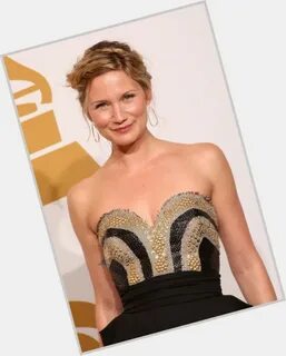 Jennifer Nettles Official Site for Woman Crush Wednesday #WC