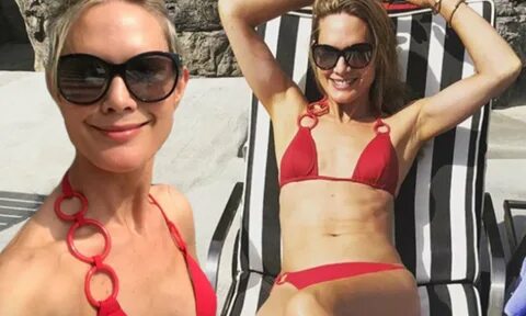 Stephanie March in Bikini - Body, Height, Weight, Nationalit