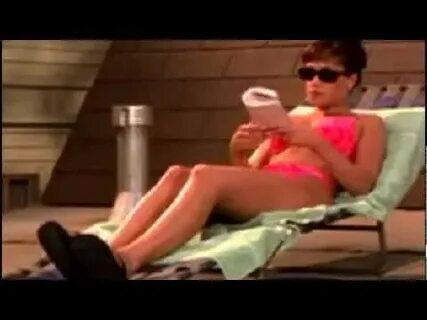 The King of Queens Leah Remini bikini A - YouTube