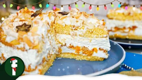 Light heaven cake with mandarins, cream, meringue and almond