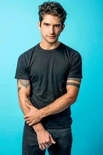 Tyler Posey - Age, Height, Wiki, Biography, Girlfriend, Net 