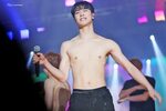 ASTRO Cha Eunwoo Revealed His Abs To Lucky Fans - Koreaboo C