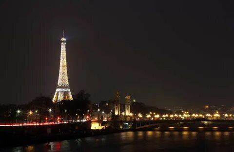 Paris by night Happy Us Book