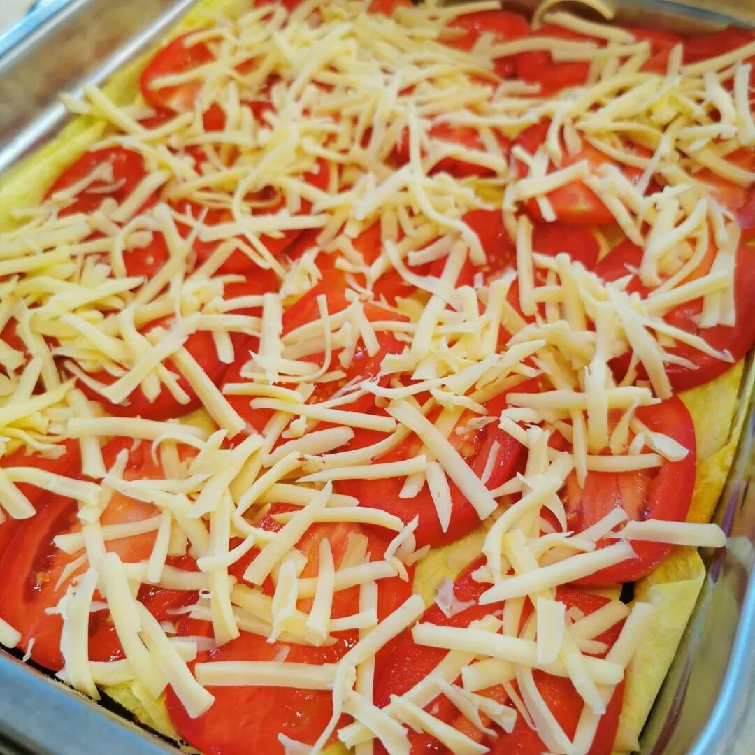 турецкая пицца с фаршем и помидорами в духовке фото 112