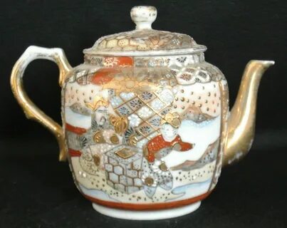 Nippon Royal Satsuma Moriage Hand-Painted Small Tea Pot/ Tea