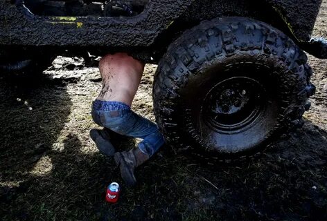 Фестиваль для любителей грязи "Okeechobee Mudfest" (38 фото)