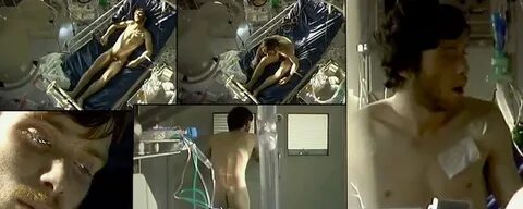 Cillian Murphy completely naked in '28 days later' at Movie'