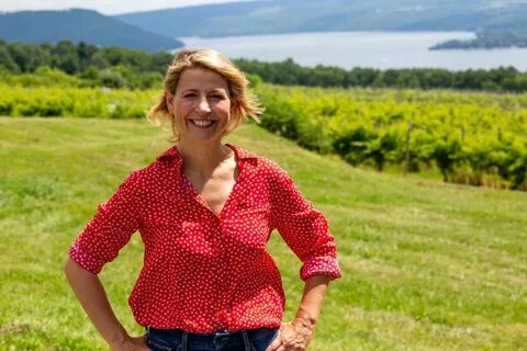 Samantha Brown visits Corning, NY and the Southern Finger La