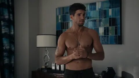 Bryan Craig on Grand Hotel (2019) DC's Men of the Moment