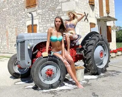 Pinup Tractor. More please. Tractors 8n ford tractor, Big tr