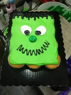 Frankenstein Halloween Cupcake Cake Holiday cupcakes, Pull a