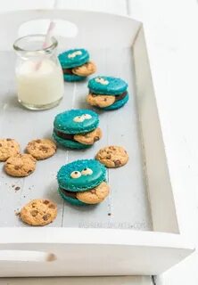Cookie Monster Macarons Desserts, Yummy food, Cookie recipes