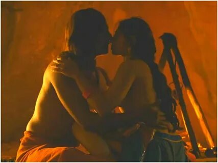 Radhika & Adil on their nude scene in Parched - DesiGoogly