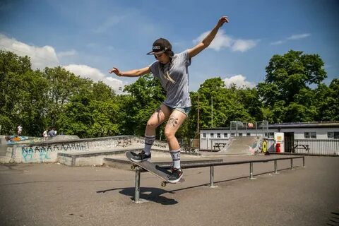 huck on Twitter: "Celebrating girls skate at Seaside Session