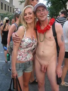 File:Nude Man Clothed Woman at Pride Toronto 2010.jpg - Wiki