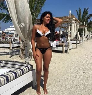 Elena Ionescu, fosta Mandinga, aproape goală pe net