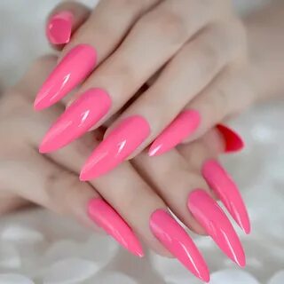 Ярко розовые удлиненные накладные ногти на шпильках овальные