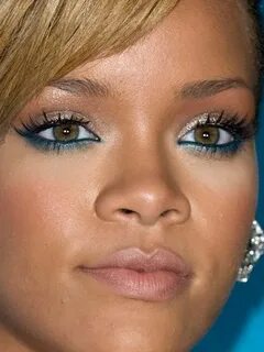 Rihanna Rihanna makeup, Blue eyeshadow makeup, Makeup