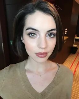 Instagram Adelaide kane, Short hair styles, Hair beauty