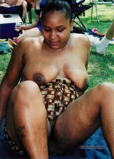 Old naked ghetto woman with flabby body private pics. Photo 