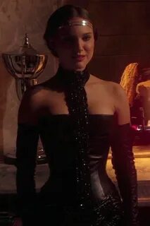 Padmé Amidala Is The Only Fashion Icon I Care About, And Her
