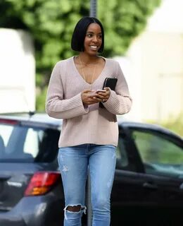 Kelly Rowland in jeans out shopping -07 GotCeleb