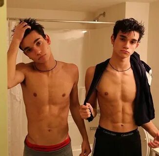 Pin de Marija Rudeleviciute em Lucas and Marcus Dobre Garoto