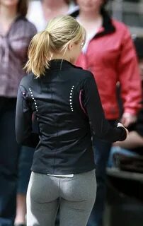 cute cute butt :) in 2019 celeb fit Kristen bell, Sexy, Bell