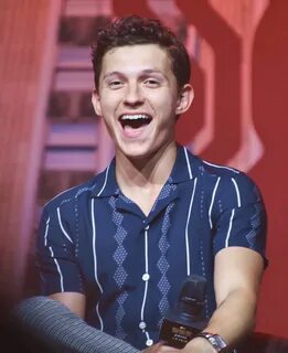 Tom Holland Tom holland imagina, Peliculas de spiderman, Tom